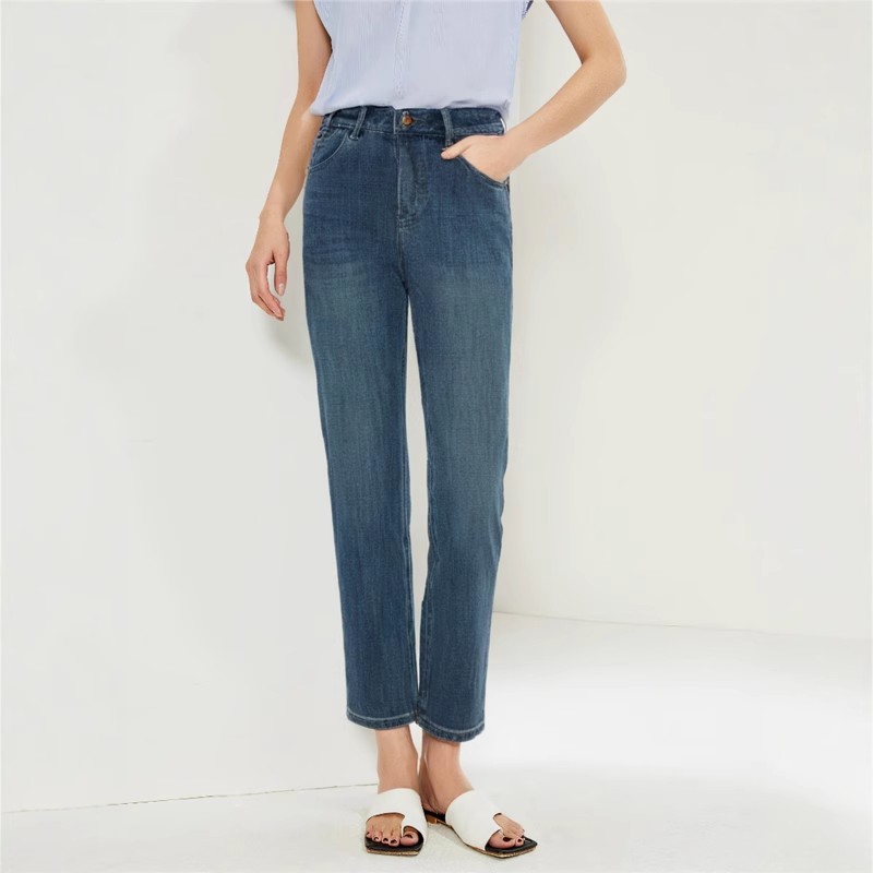 Ankle Length 5 Pocket Relaxed Jean  |  Womens Jeans Bottoms Jeans