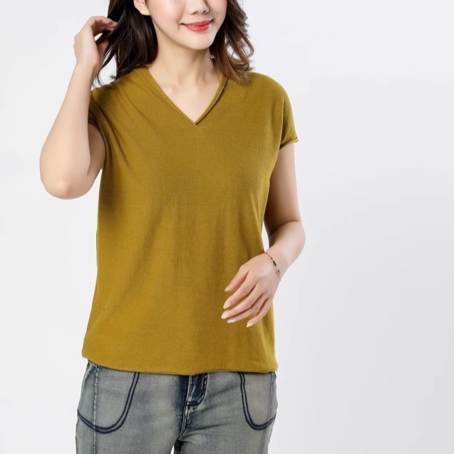 Extended Sleeve Textured V-Neck  |  Womens Tees Tees Tees